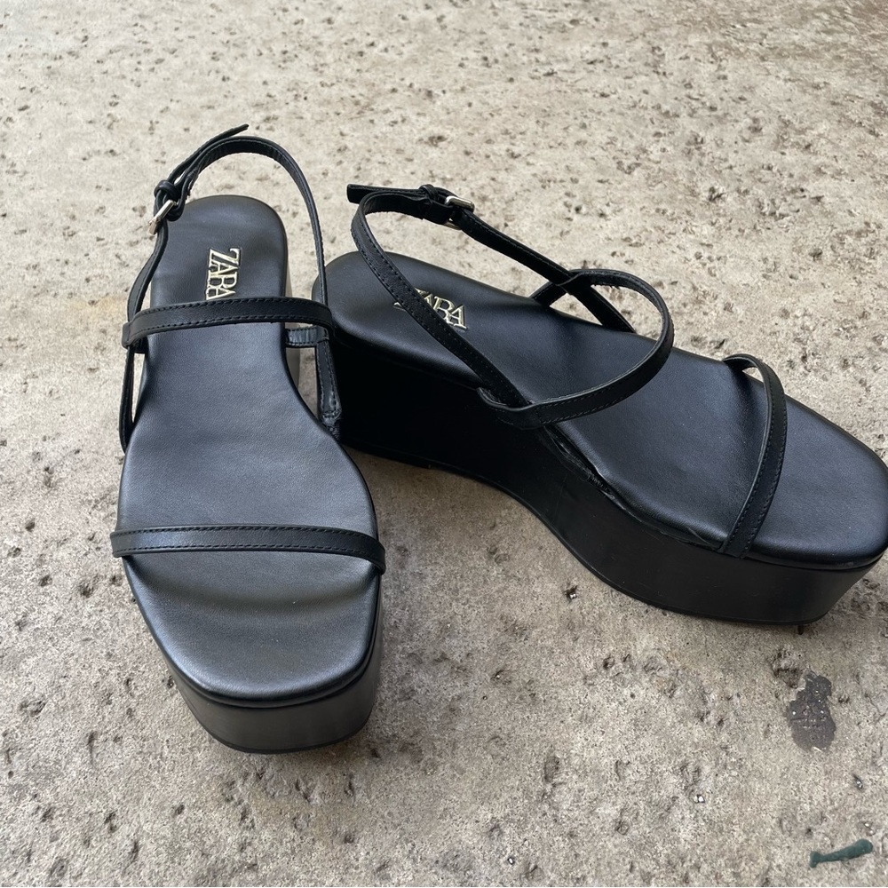 Zara wedge strappy platform flat sandal summer size 5 black